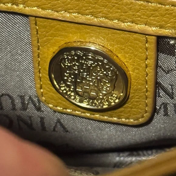 Vince Camuto Hannah Messenger Yellow Shoulder Bag - Picture 12 of 13